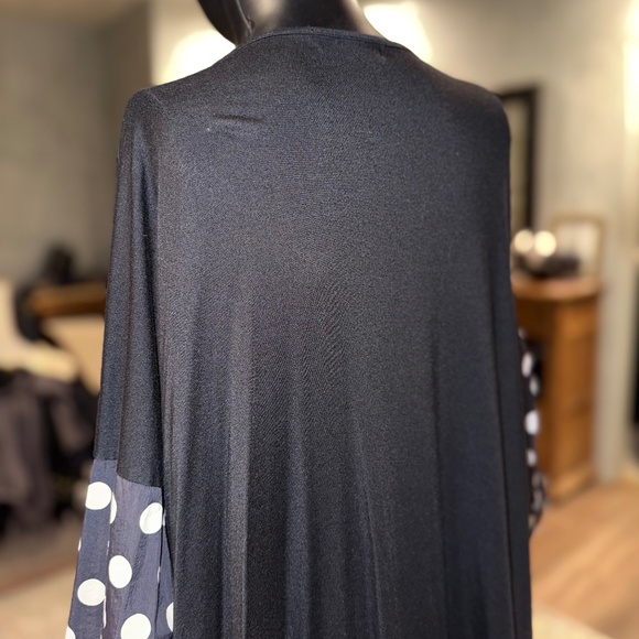 JASON, Comfy Black Tunic with Polka Dot Sleeves – Size L - Picture 13 of 15